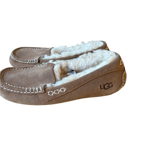 UGG Woman’s  Tan Moccasin Slippers - Picture 4 of 7